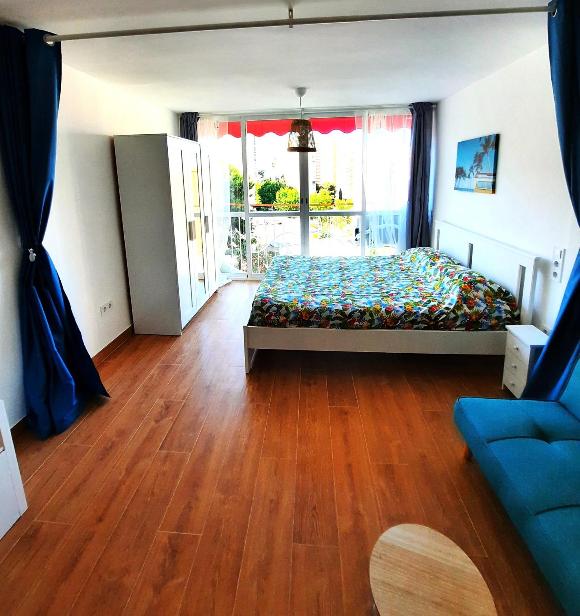 Playmon Holiday Apartment Benidorm Exterior photo
